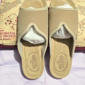 Women's Tan Slip-On Shoes
